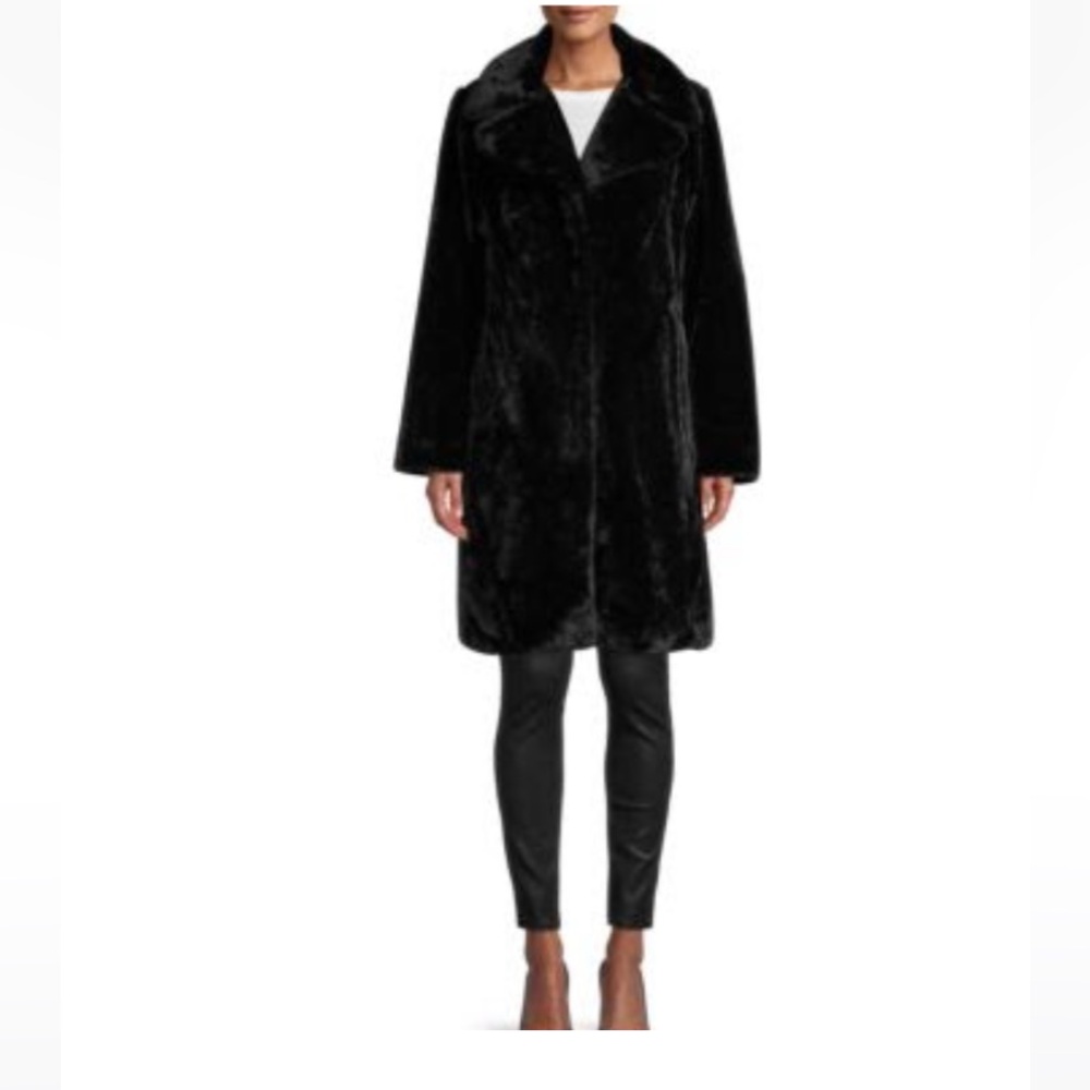 Avec Les Filles Faux Fur Coat Size Medium.  Black